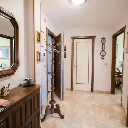 Casa Vacanze Nonna Elsa 008055-lt-0917 * Санремо